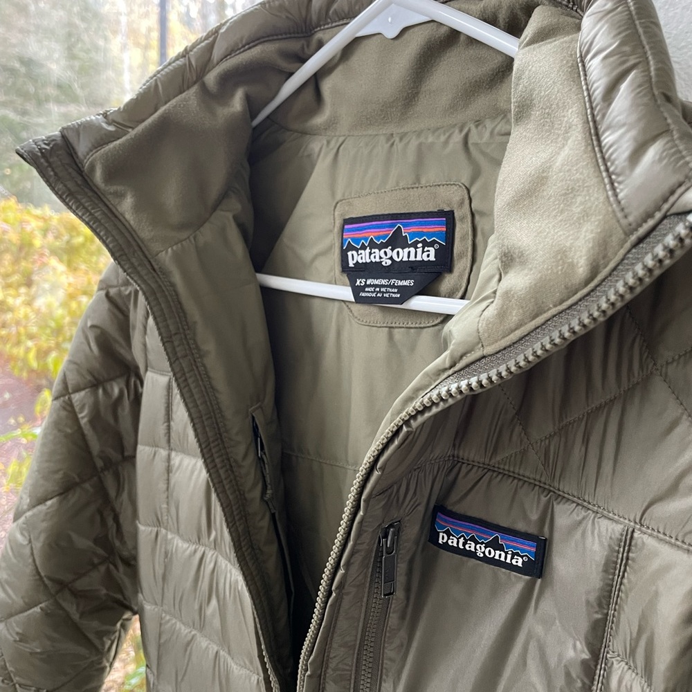 LIKE NEW Patagonia Women’s Radalie Water Repellent Parka Basin Green XS - Picture 5 of 10